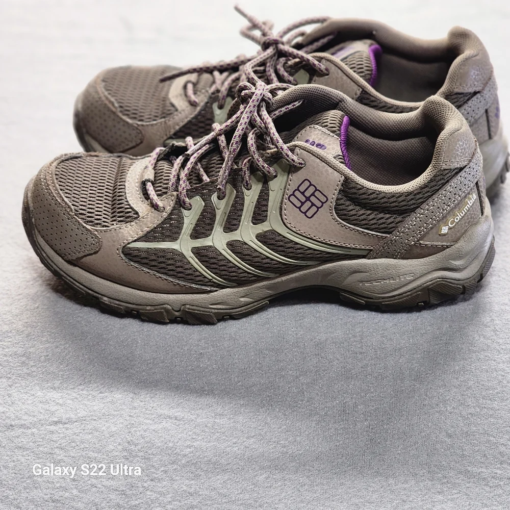 Columbia Strata Trail Low Women's Omnitech Size 8.5 Light Brown/gray Waterproof